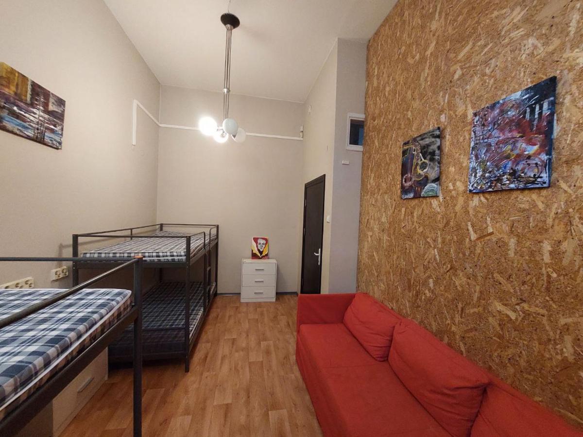 Pacific Hostel VNO Buitenkant foto